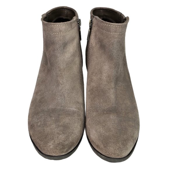 Blondo Valli Taupe Suede Waterproof Heeled Side Zip Ankle Bootie Shoes Sz 9.5 - Picture 2 of 12